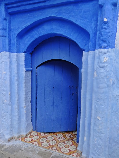 The original blue pigment from what I have read, was derived from a type of Murex shell, which is usually a shade of royal purple once prized by the Romans and Byzantine empires.  Is was brought by the Jews, to whom it is sacred